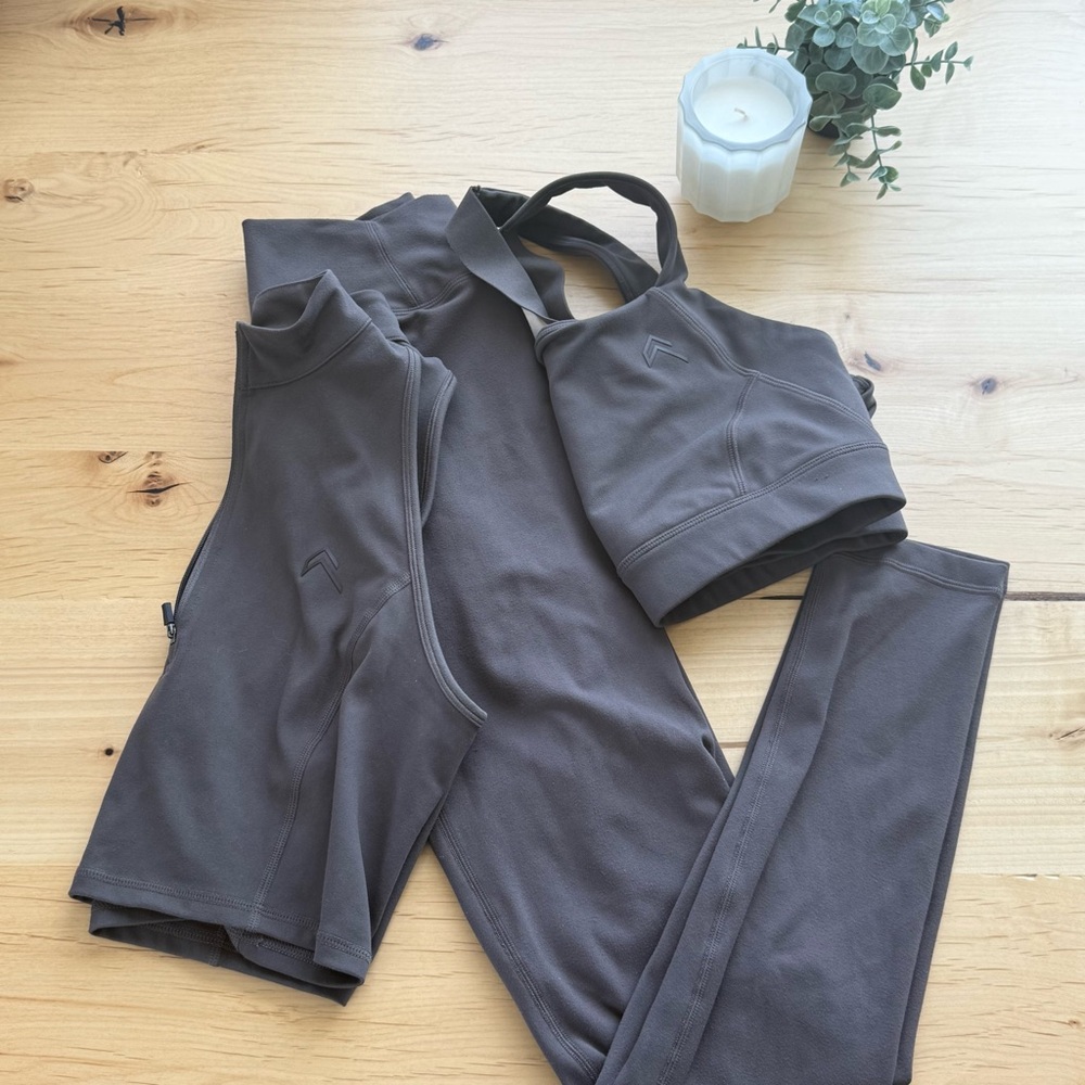 **UPDATE: POSTED ITEMS INDIVIDUALLY** Oner Active Timeless size M